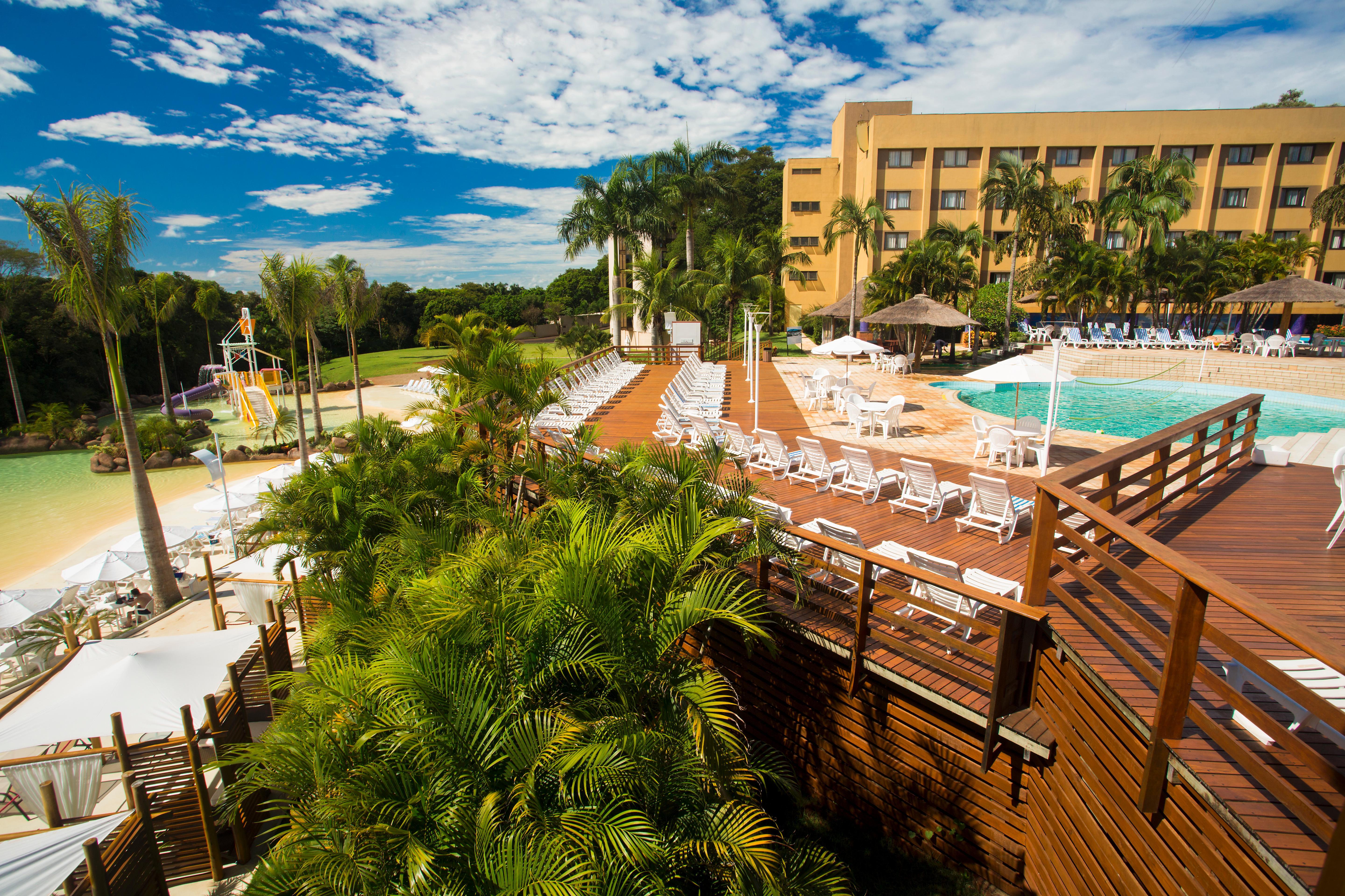 Mabu Thermas Grand Resort Foz do Iguaçu Eksteriør bilde The hotel's pool