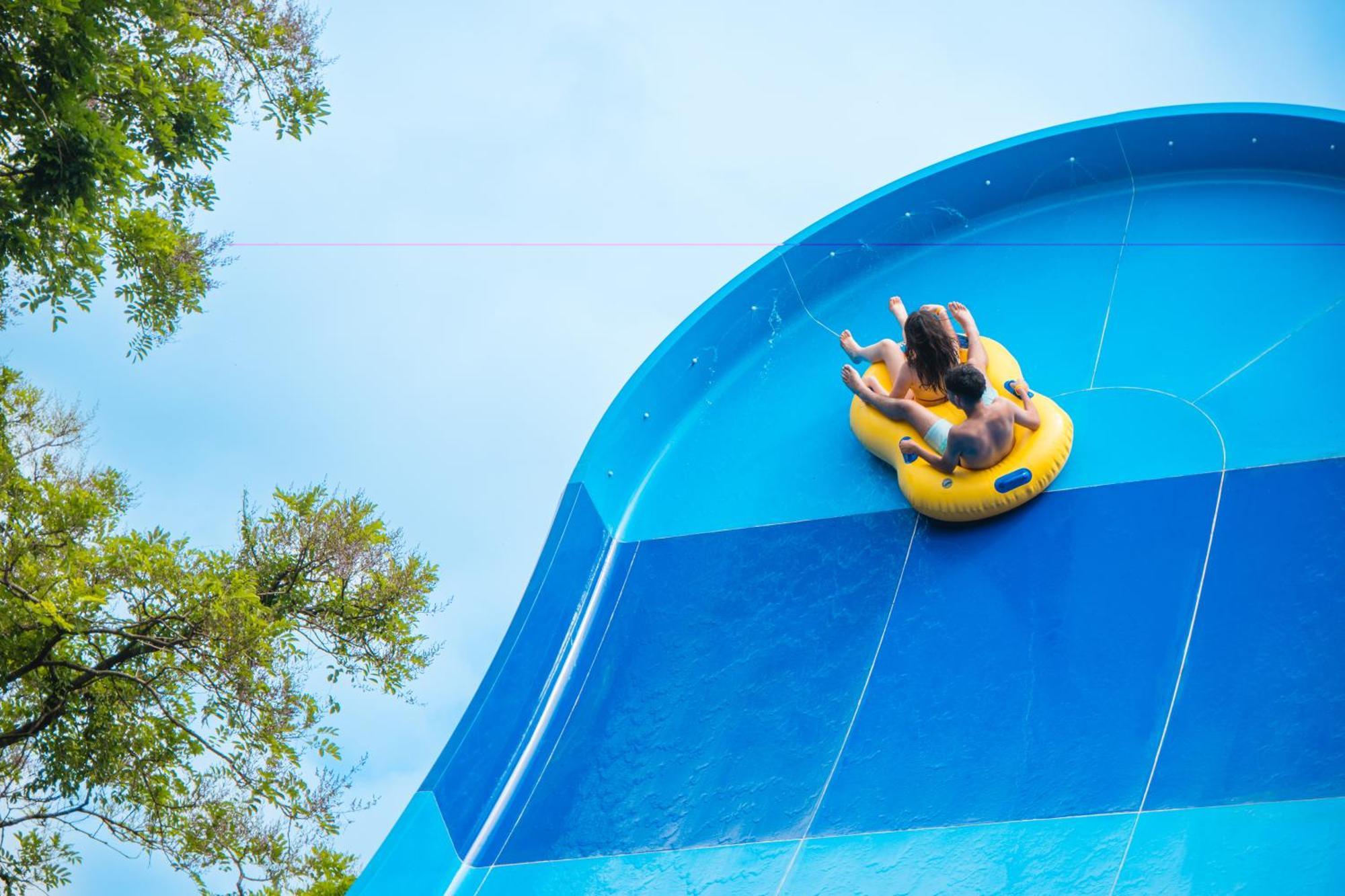 Mabu Thermas Grand Resort Foz do Iguaçu Eksteriør bilde A person on a water slide