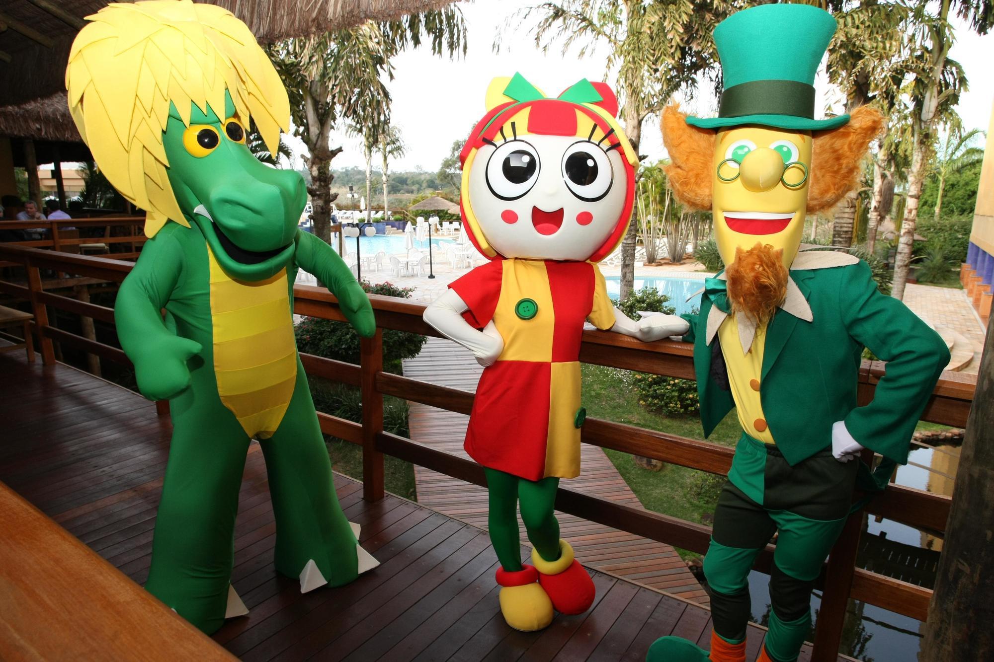 Mabu Thermas Grand Resort Foz do Iguaçu Eksteriør bilde The three mascots of the park